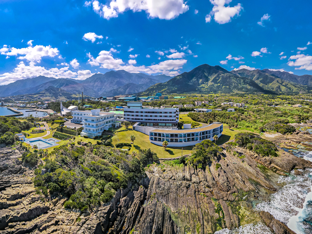 THE HOTEL YAKUSHIMA (2)